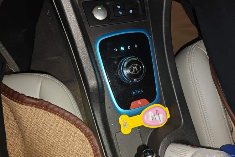 Used BAIC New Energy EU 2017 EU260 Enjoy Edition Gear Lever