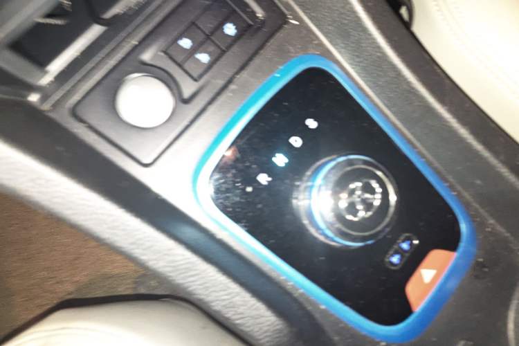 Used BAIC New Energy EU 2017 EU260 Enjoy Edition Gear Lever
