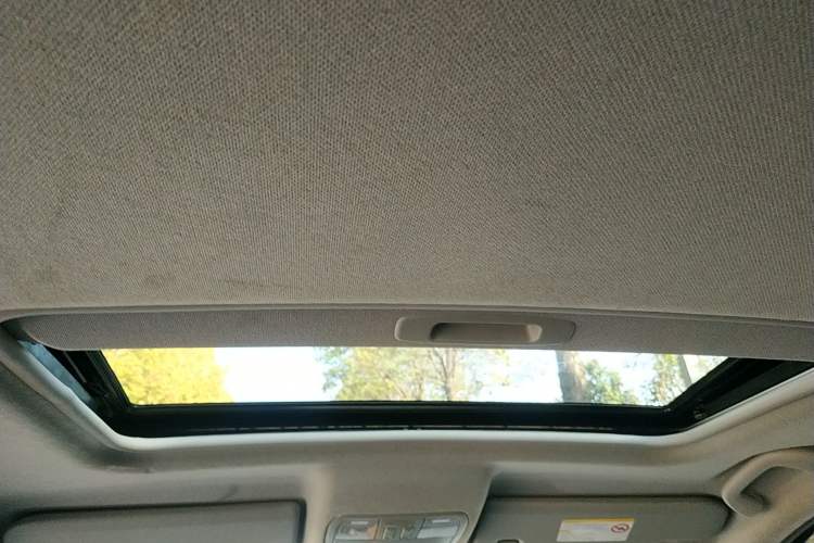 Used BAIC New Energy EU 2017 EU400 Enjoy Edition Headliner
