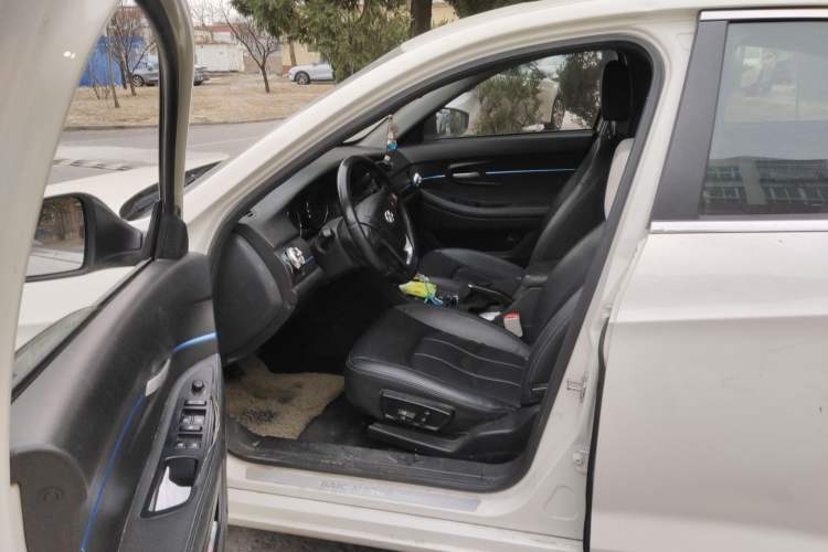 Used BAIC New Energy EU 2017 EU400 Enjoy Edition Left Front Seat