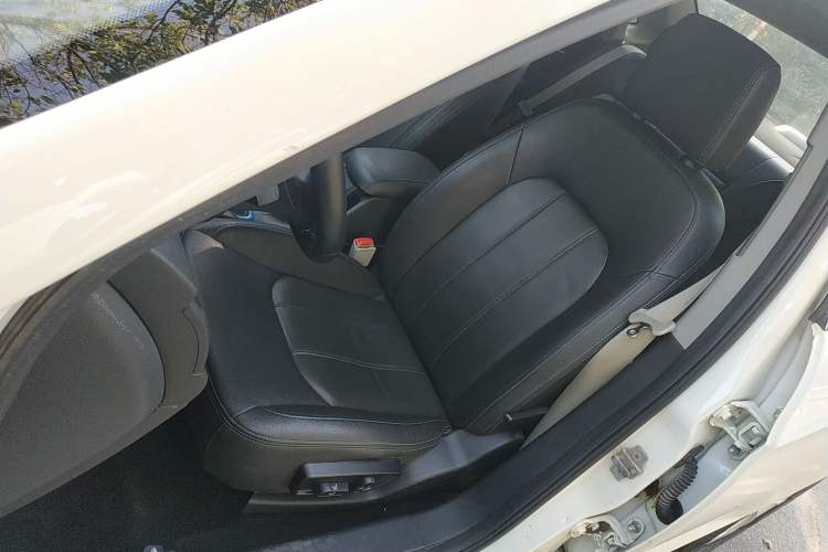 Used BAIC New Energy EU 2017 EU400 Enjoy Edition Left Front Seat