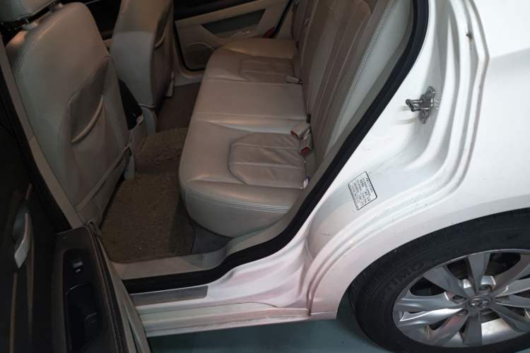 Used BAIC New Energy EU 2017 EU260 Enjoy Edition Left Rear Seat