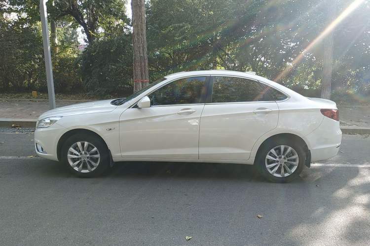 Used BAIC New Energy EU 2017 EU400 Enjoy Edition Left Side