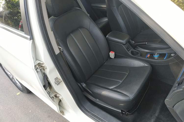 Used BAIC New Energy EU 2017 EU400 Enjoy Edition Right Front Seat