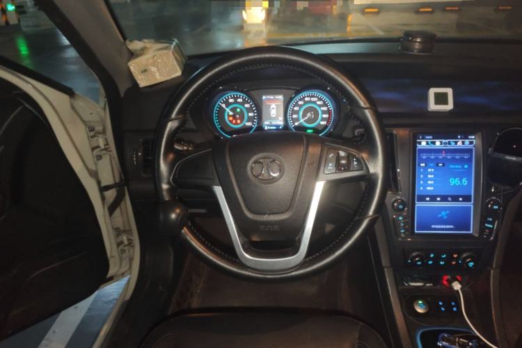 Used BAIC New Energy EU 2017 EU400 Enjoy Edition Steering Wheel