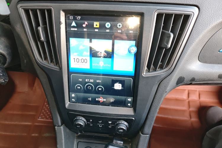 Used BAIC New Energy EU 2018 EU Quick-Change Loto Version Audio And AC Panel