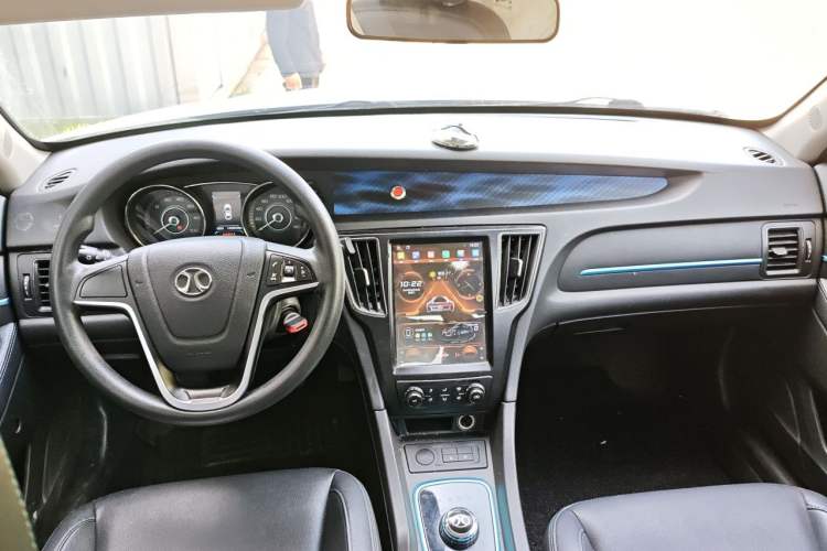 Used BAIC New Energy EU 2018 EU Quick-Change Loto Custom Edition Center Console