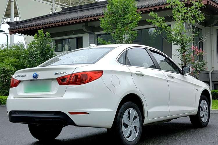 Used BAIC New Energy EU 2018 EU Quick-Change Loto Version Exterior 3