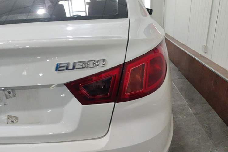 Used BAIC New Energy EU 2018 EU Quick-Change Loto Version Exterior 3