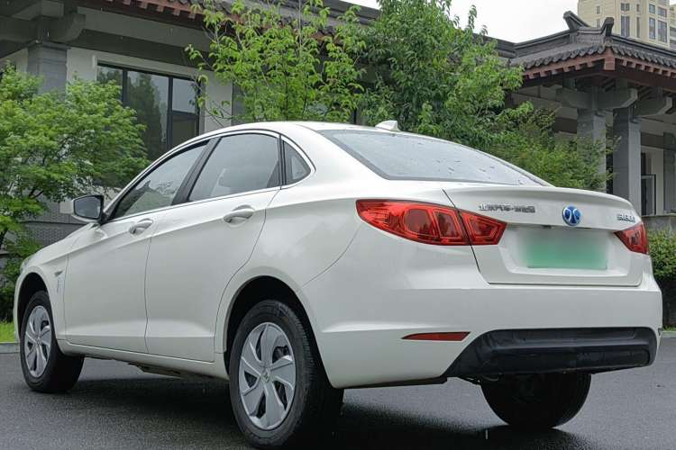 Used BAIC New Energy EU 2018 EU Quick-Change Loto Version Exterior 4