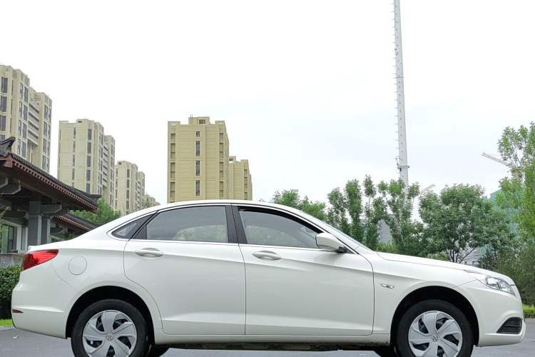 Used BAIC New Energy EU 2018 EU Quick-Change Loto Version Exterior 6
