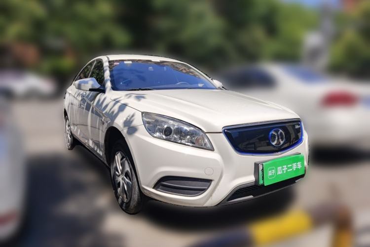 Used BAIC New Energy EU 2018 EU Quick-Change Loto Version Front Right 45 Deg