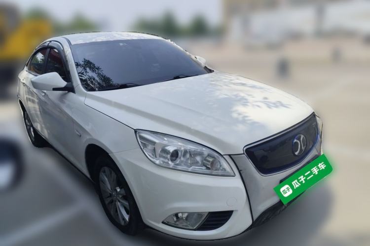 Used BAIC New Energy EU 2018 EU Quick-Change Loto Version Front Right 45 Deg