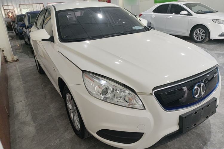 Used BAIC New Energy EU 2018 EU Quick-Change Loto Version Front Right 45 Deg