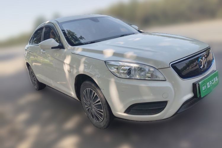 Used BAIC New Energy EU 2018 EU Quick-Change Loto Version Front Right 45 Deg