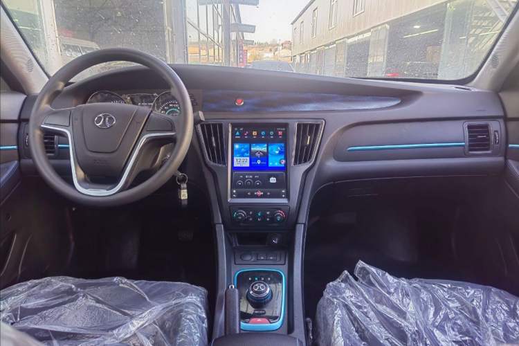 Used BAIC New Energy EU 2018 EU Quick-Change Loto Version Interior 12