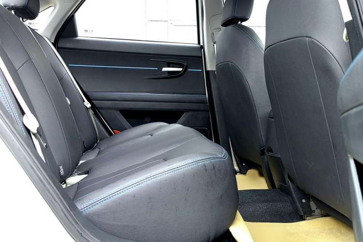 Used BAIC New Energy EU 2018 EU Quick-Change Loto Version Interior 5