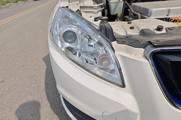 Used BAIC New Energy EU 2018 EU Quick-Change Loto Version Right Front Headlight
