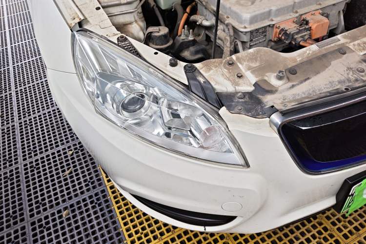 Used BAIC New Energy EU 2018 EU Quick-Change Loto Version Right Front Headlight