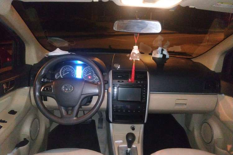 Used BAIC New Energy EV 2014 E150EV Tech Edition Center Console