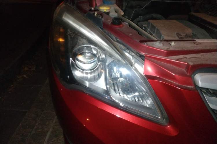Used BAIC New Energy EV 2014 E150EV Tech Edition Right Front Headlight