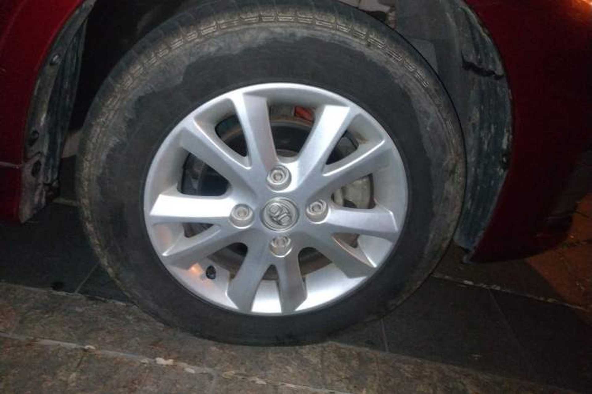 Used BAIC New Energy EV 2014 E150EV Tech Edition Right Front Wheel Hub