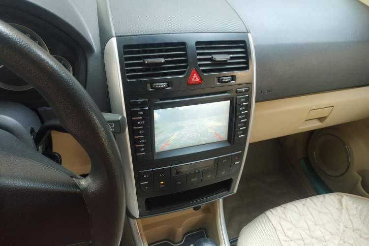 Used BAIC New Energy EV 2014 E150EV Tech Edition Audio And AC Panel