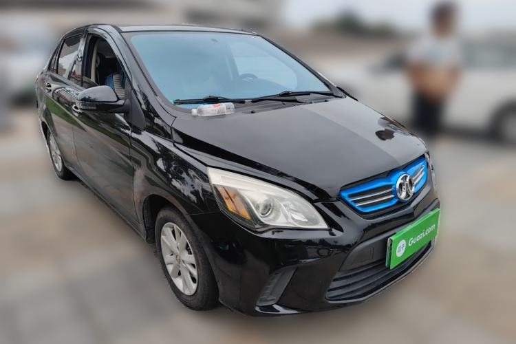 Used BAIC New Energy EV 2015 EV200 Light Edition Front Right 45 Deg