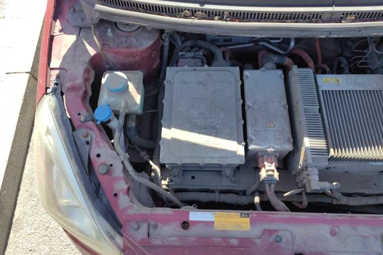 Used BAIC New Energy EV 2015 EV200 Light Edition Engine Bay Right