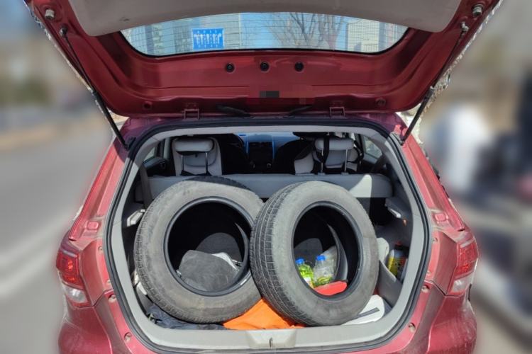 Used BAIC New Energy EV 2015 EV200 Light Edition Trunk