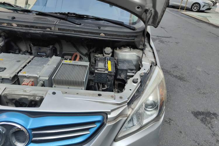 Used BAIC New Energy EV 2015 EV200 Light Edition Engine Bay Left