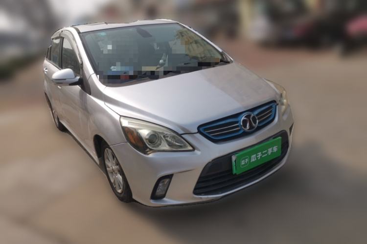 Used BAIC New Energy EV 2015 EV200 Light Enjoy Edition Front Right 45 Deg