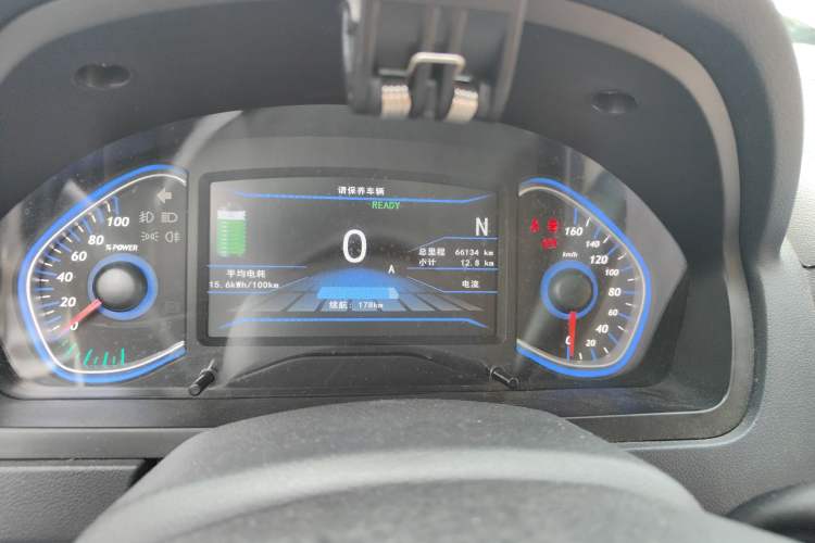 Used BAIC New Energy EV 2015 EV200 Light Edition Odometer Close Up
