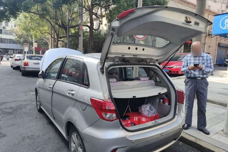 Used BAIC New Energy EV 2015 EV200 Light Edition Trunk