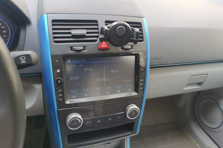 Used BAIC New Energy EV 2015 EV200 Light Edition Audio And AC Panel