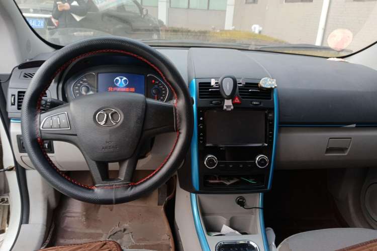 Used BAIC New Energy EV 2015 EV200 Light Edition Center Console