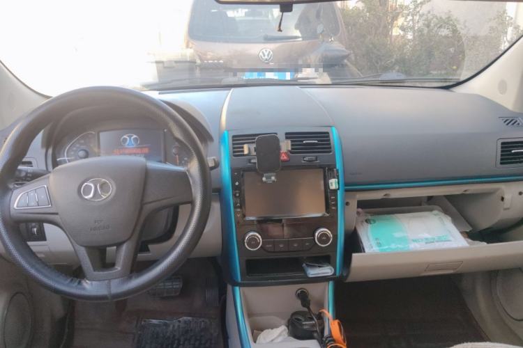 Used BAIC New Energy EV 2015 EV200 Light Edition Center Console