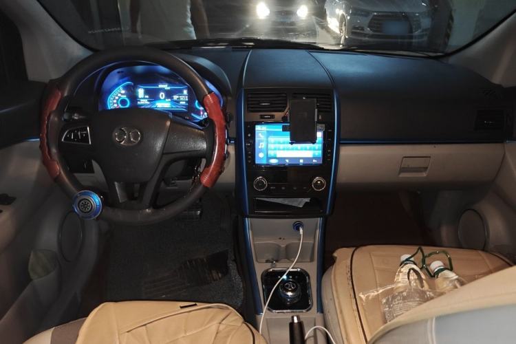 Used BAIC New Energy EV 2015 EV200 Light Edition Center Console
