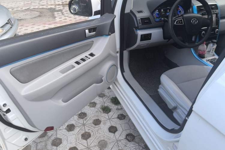 Used BAIC New Energy EV 2015 EV200 Light Edition Driver Seat