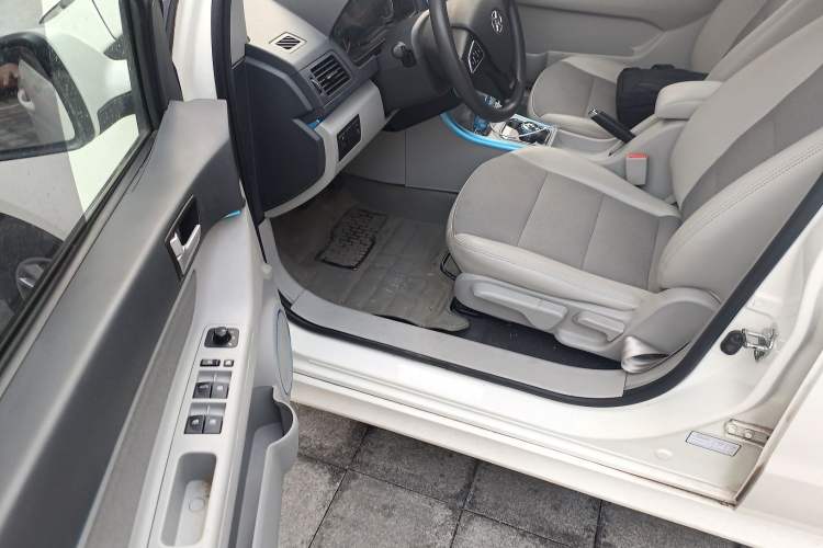 Used BAIC New Energy EV 2015 EV160 Light Edition Driver Seat