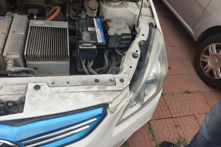 Used BAIC New Energy EV 2015 EV200 Light Edition Engine Bay Left