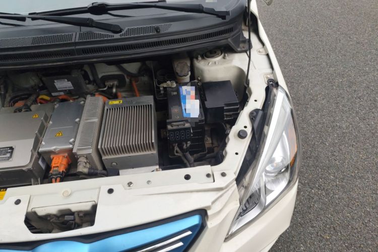Used BAIC New Energy EV 2015 EV200 Light Edition Engine Bay Left