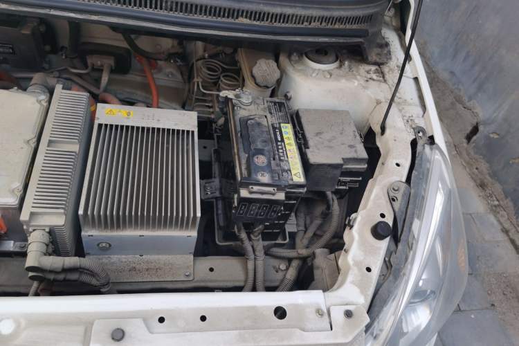 Used BAIC New Energy EV 2015 EV200 Light Edition Engine Bay Left