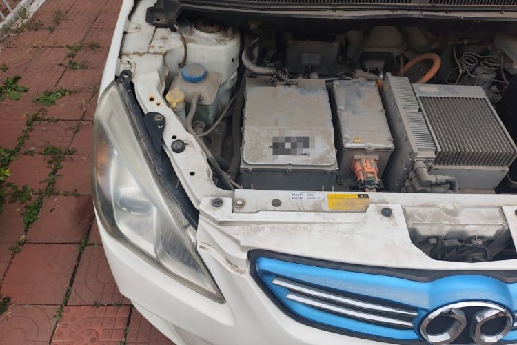 Used BAIC New Energy EV 2015 EV200 Light Edition Engine Bay Right
