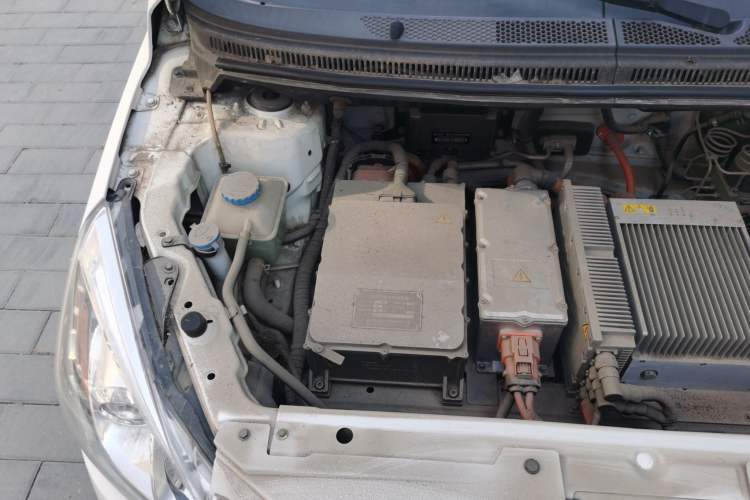 Used BAIC New Energy EV 2015 EV200 Light Edition Engine Bay Right