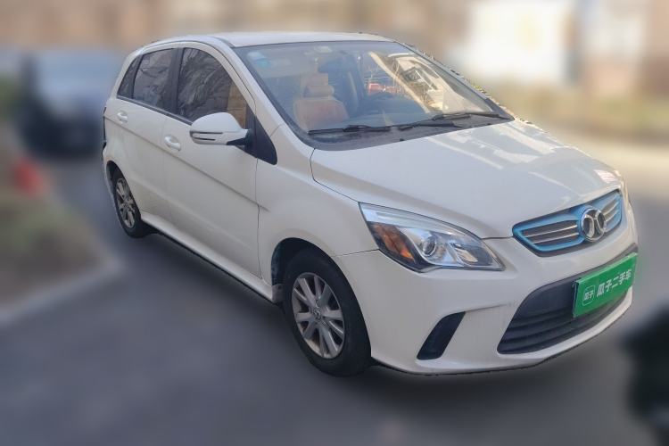 Used BAIC New Energy EV 2015 EV200 Light Edition Front Right 45 Deg