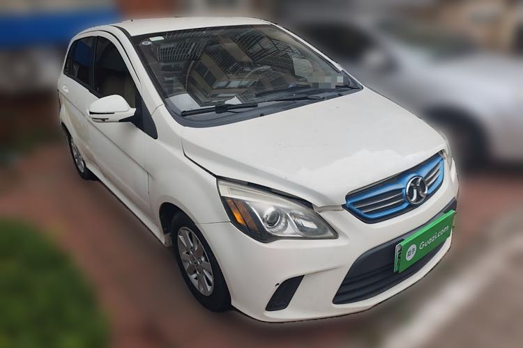 Used BAIC New Energy EV 2015 EV200 Light Edition Front Right 45 Deg