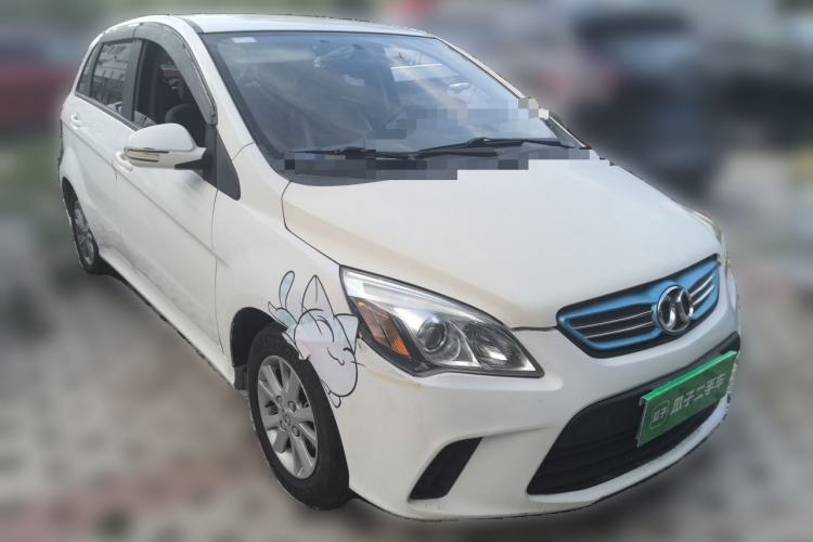 Used BAIC New Energy EV 2015 EV200 Light Edition Front Right 45 Deg