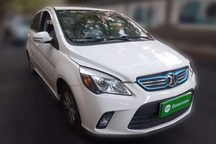 Used BAIC New Energy EV 2015 EV200 Light Edition Front Right 45 Deg