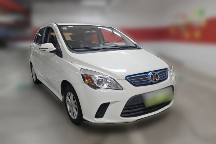 Used BAIC New Energy EV 2015 EV200 Light Edition Front Right 45 Deg